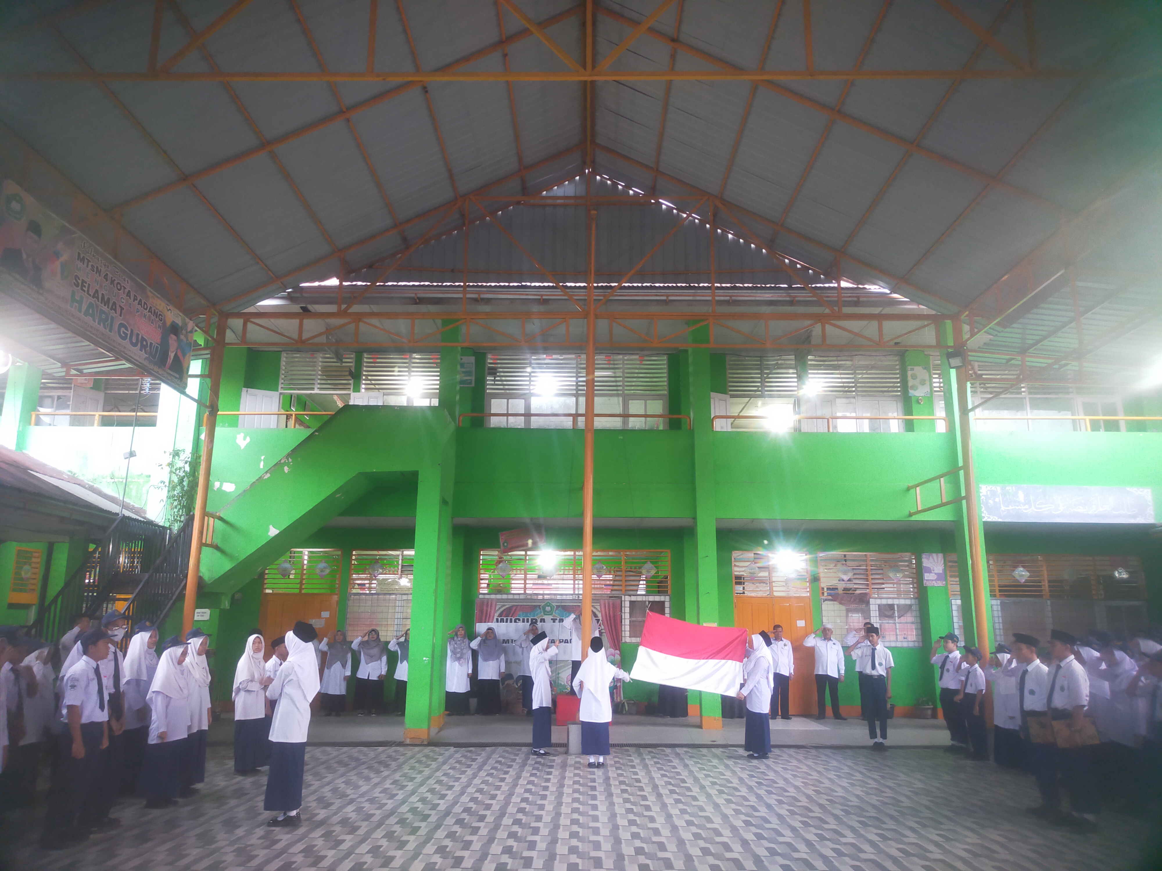 17f3df12-bdce-4d7c-80ba-c3017a10d2a2.jpg