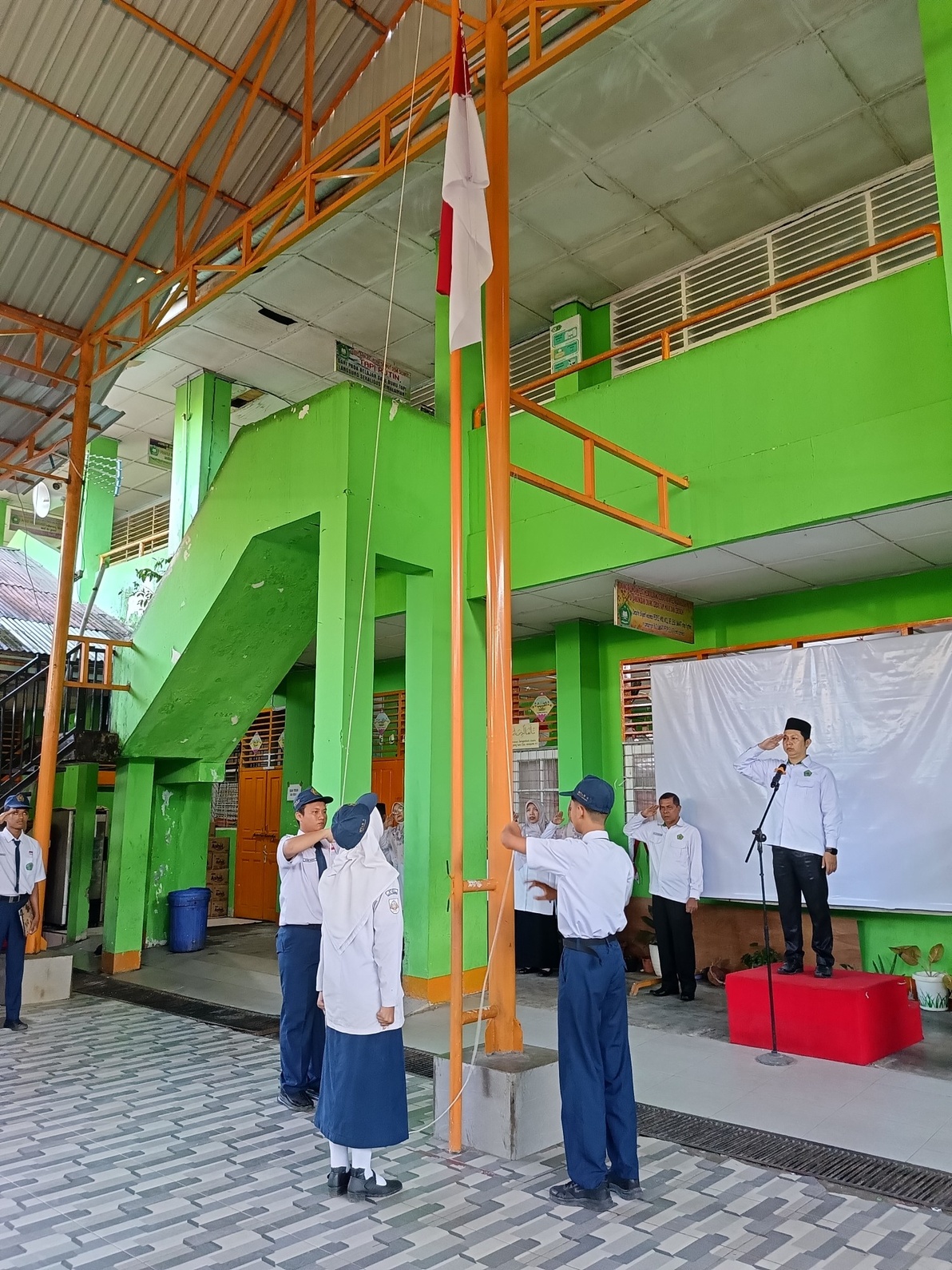 4729f560-acd9-4b63-93bb-612507f4d15b.jpg