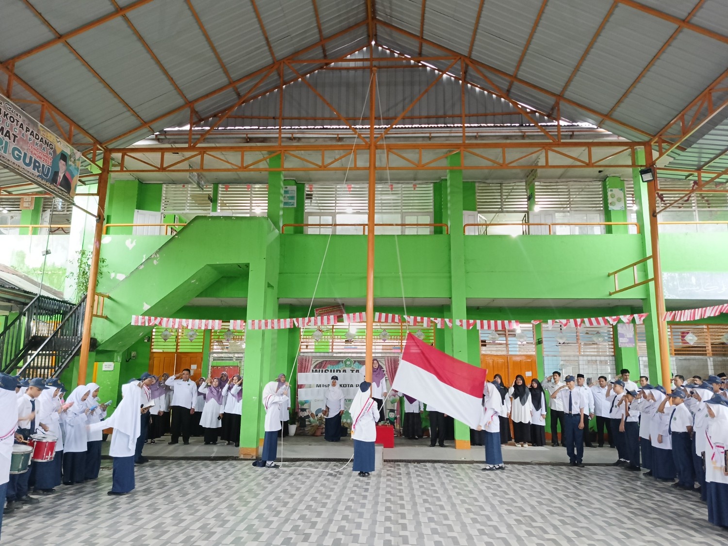 70fda7ca-1f4e-48fb-a5ed-344db9df6ffe.jpg