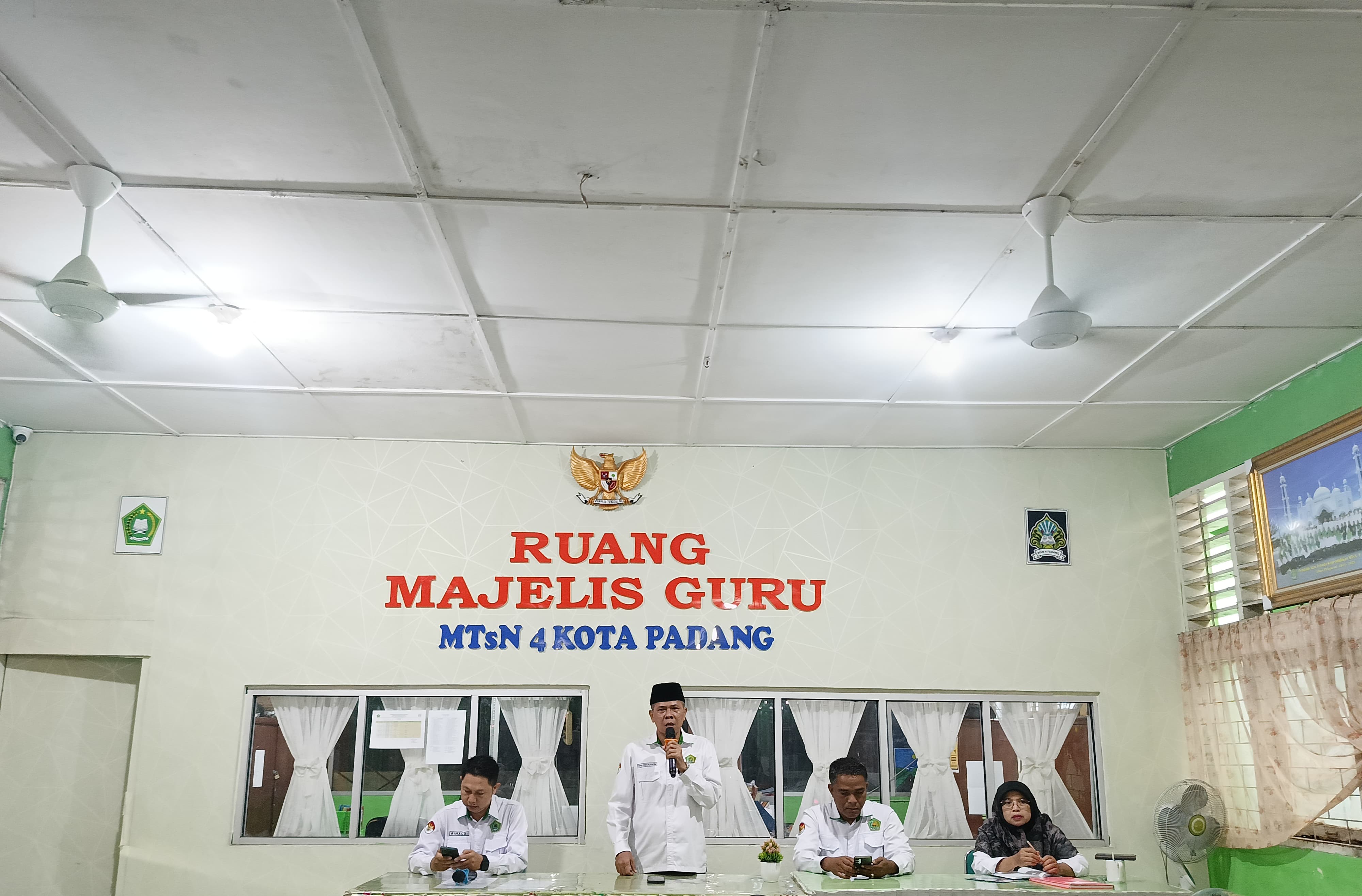8a9bafc2-d4e6-4ef7-bf85-b0027eb669ce.jpg