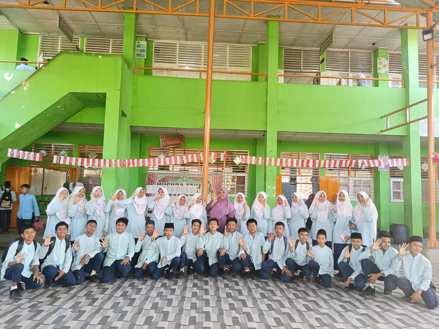 ccbcdbaf-46fd-4a0d-a8b5-8126dec3e28e.jpg
